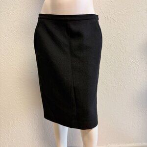 Anne Klein Black Knee-length Skirt (Size 2)
